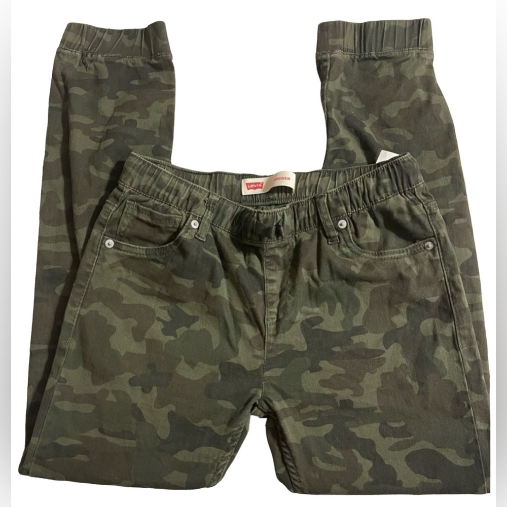 Levis Youth Camo Drawstring Jogger Sz 14 W27”X L29” & Sz 10 W25”X L26”